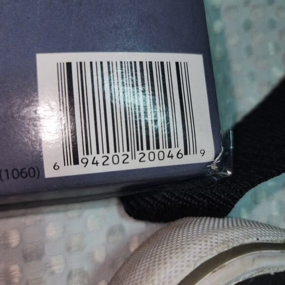 DEVONPORT NWT 4 PIECE STAINLESS STEEL CUTLERY KNIFE SET - Picture 4 of 4